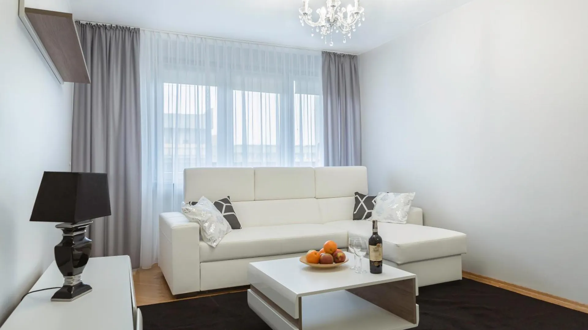 شقة Comfy Flat In The City Center. Great View. وارسو بولندا